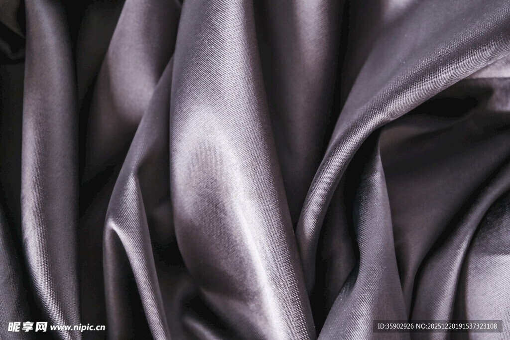 银灰色绸缎褶皱纹理