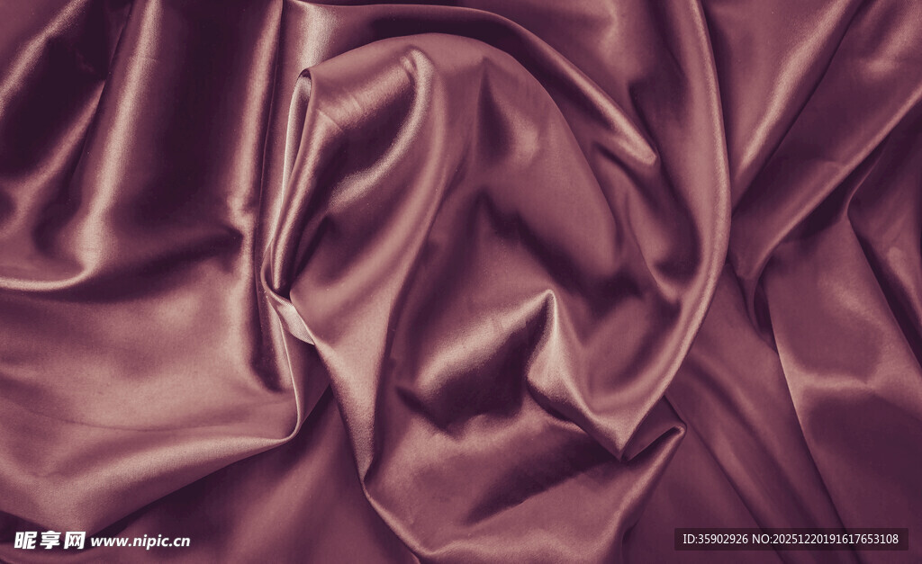 深紫色褶皱绸缎纹理