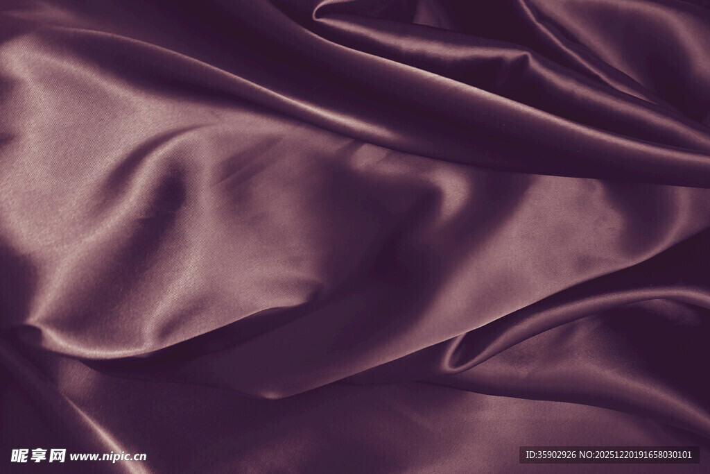 深紫色绸缎纹理特写