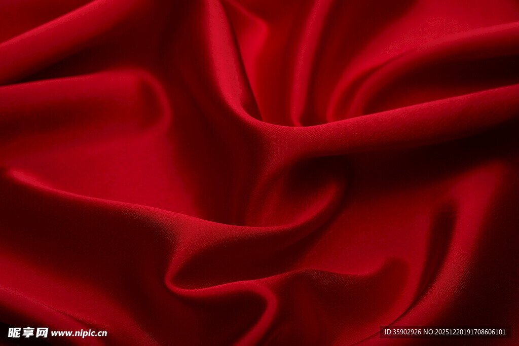 红色绸缎纹理特写