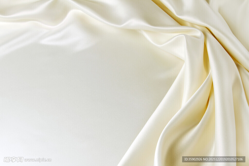 轻柔米白色丝绸布料纹理