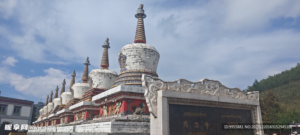 甘肃青海环线藏式建筑寺庙景观