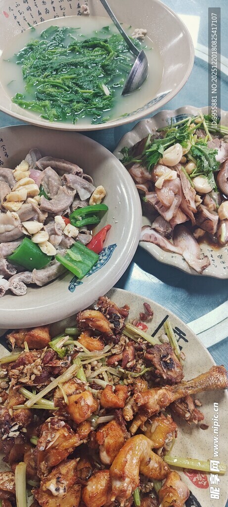 美食美味丰盛美味的多样烧烤菜肴