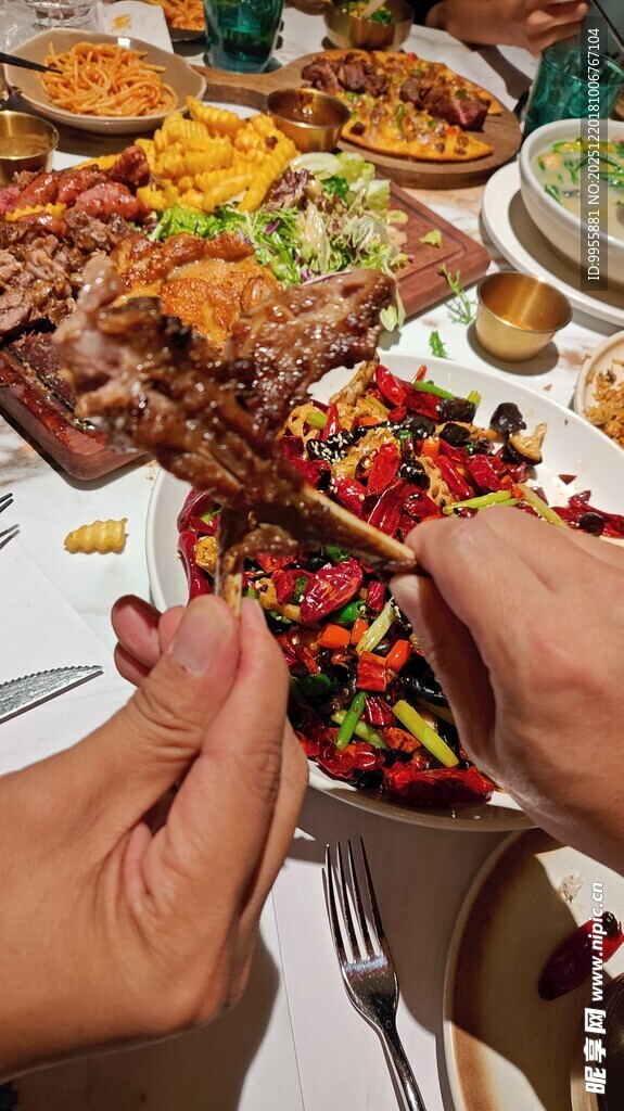 美食美味丰盛美食共享时刻