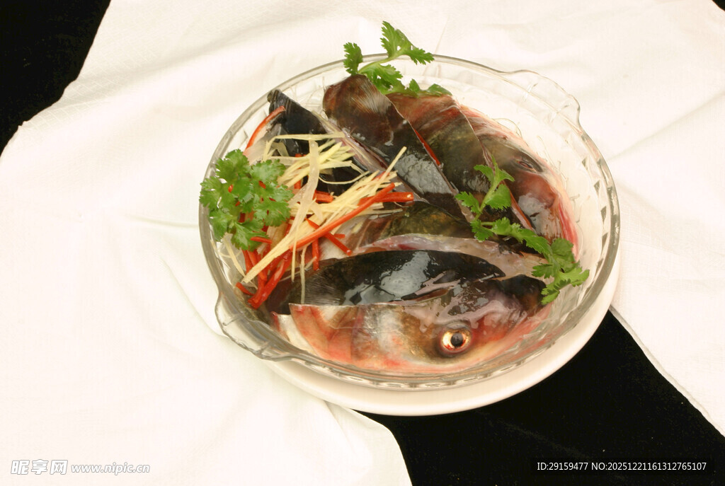 美味生鱼片拼盘