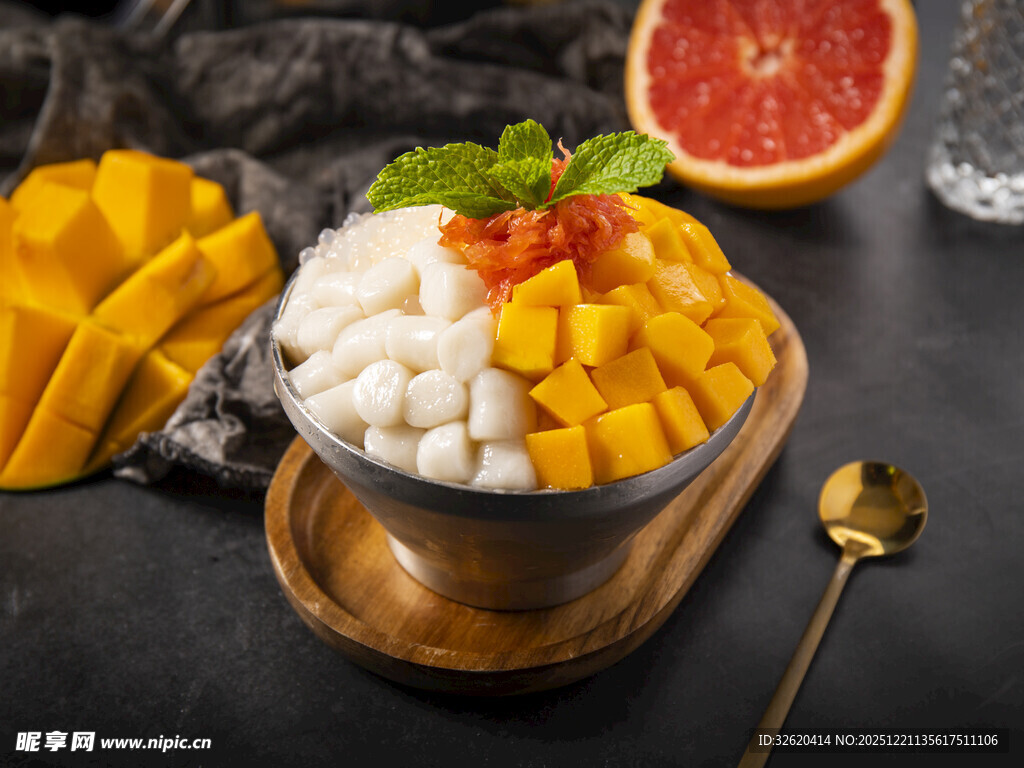 芒果椰奶水果捞