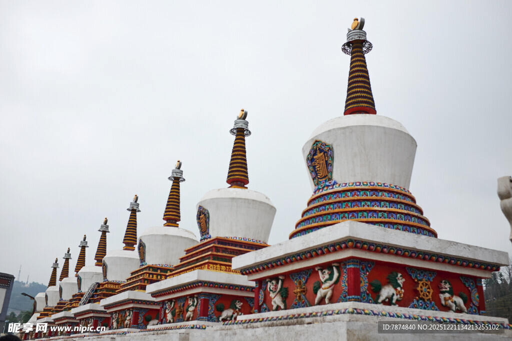 藏式白塔建筑群