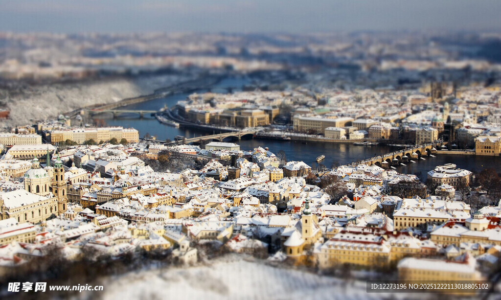 俯瞰繁华海港景象