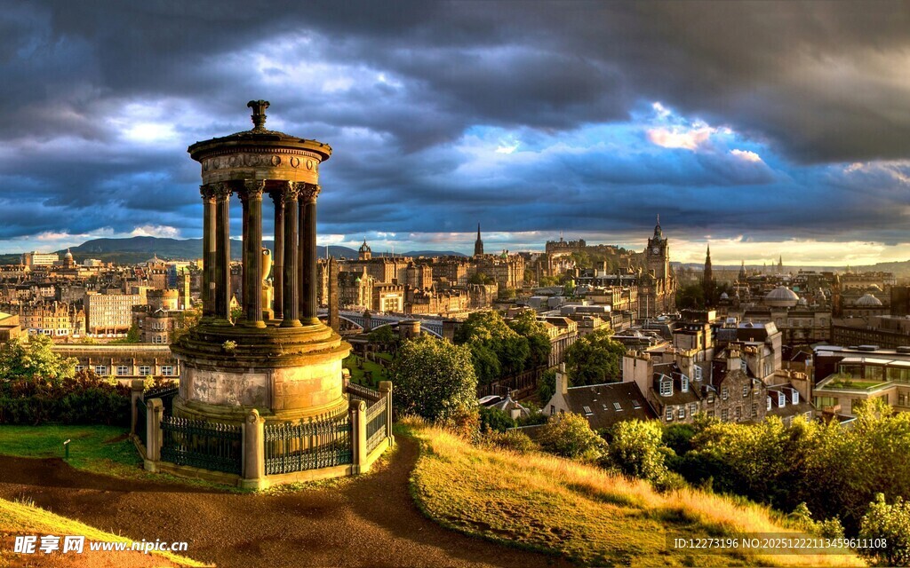 爱丁堡城市景观与古老建筑