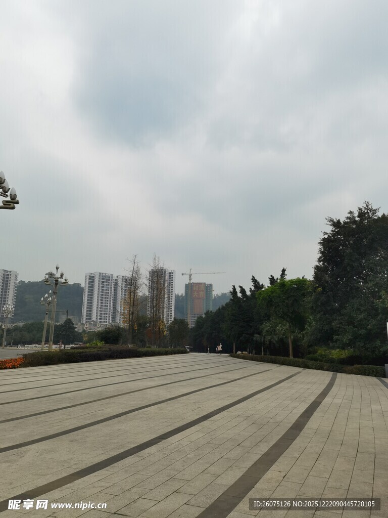 城市广场开阔景观