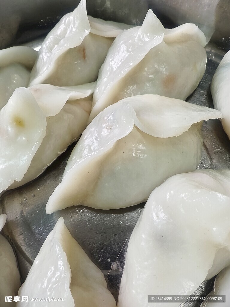 手工制作的美味饺子