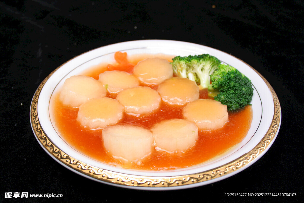 鲍汁干贝配西兰花