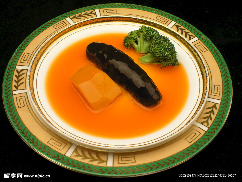 金汤海参配西兰花