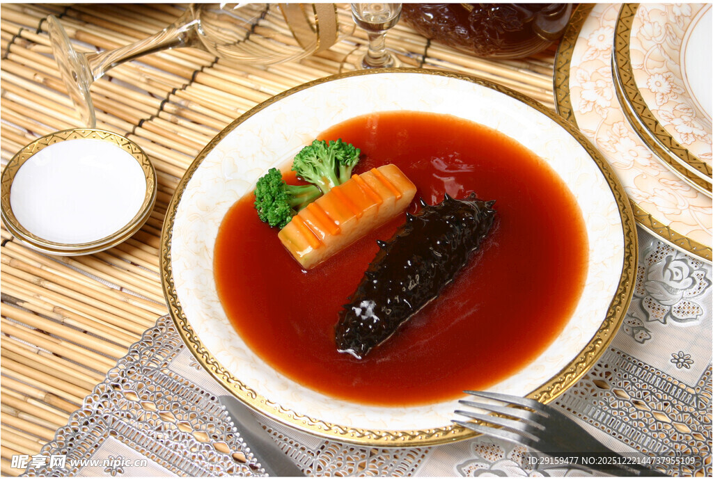 红烧海参配时蔬