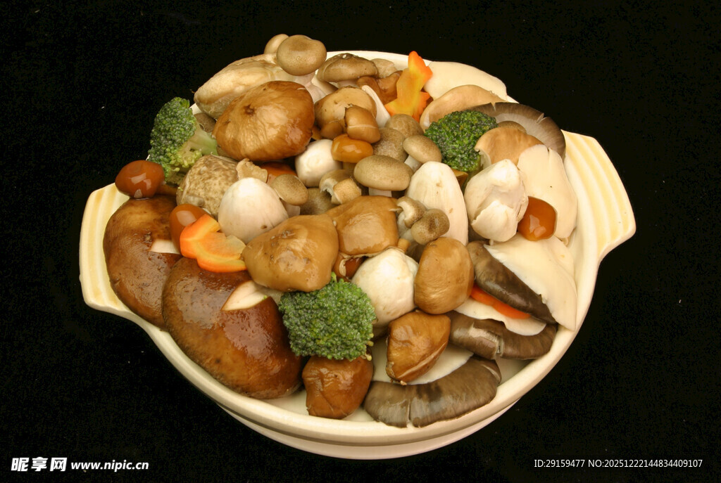 美味海鲜蔬菜炖锅