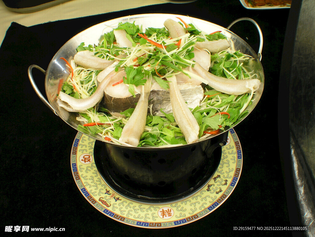 美味蔬菜海鲜火锅