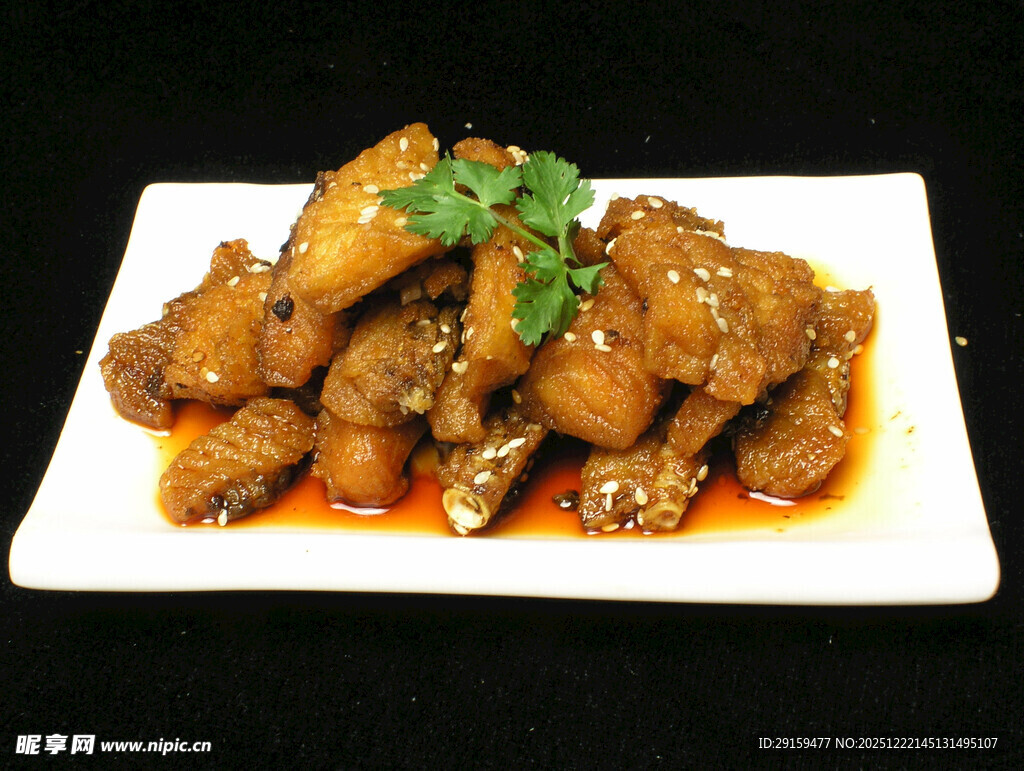 美味酱汁鸡翅尖