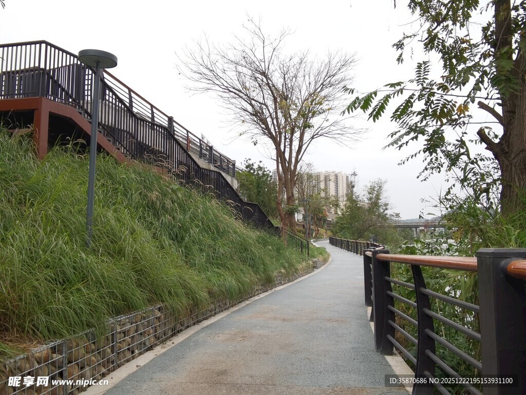 河畔步道景观