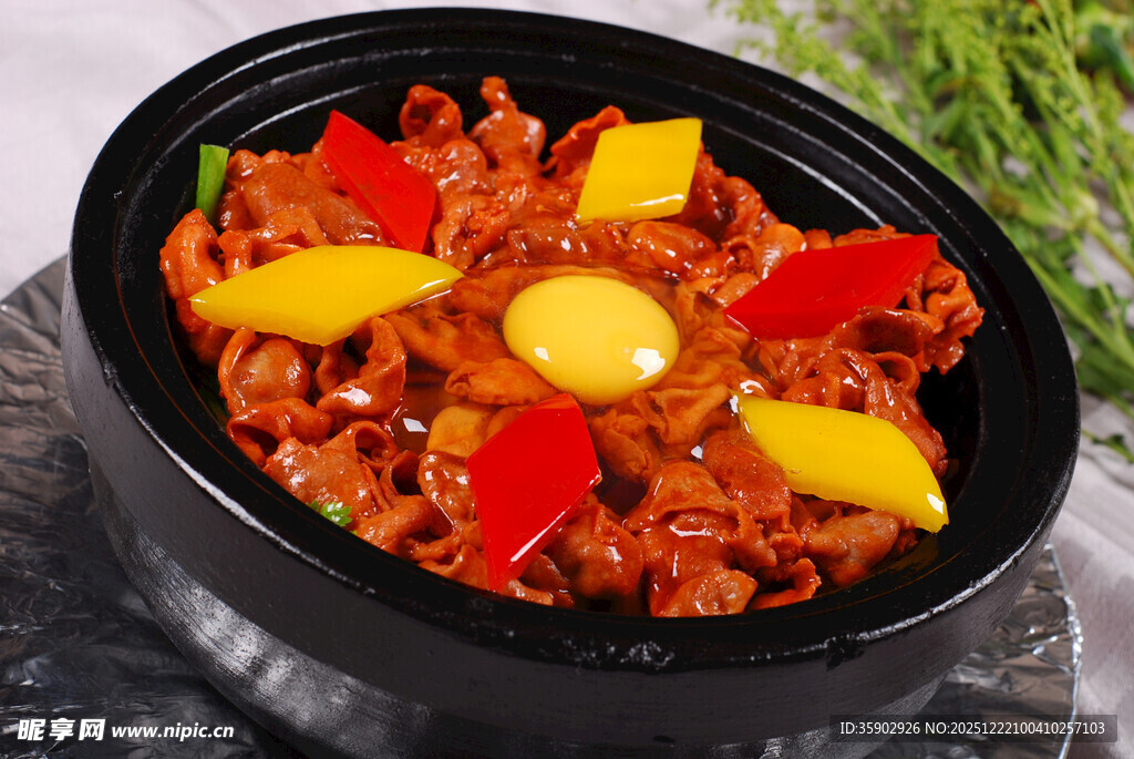 煲仔锅菜品大韩汁窝烧肥牛