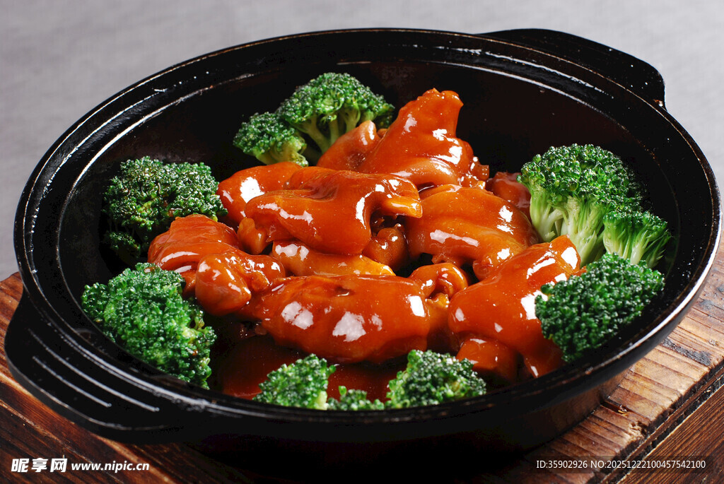 煲仔锅菜品怪味猪手煲