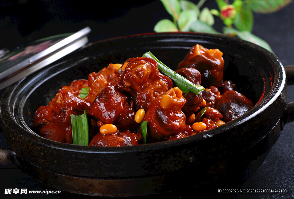 煲仔锅菜品干锅羊蹄