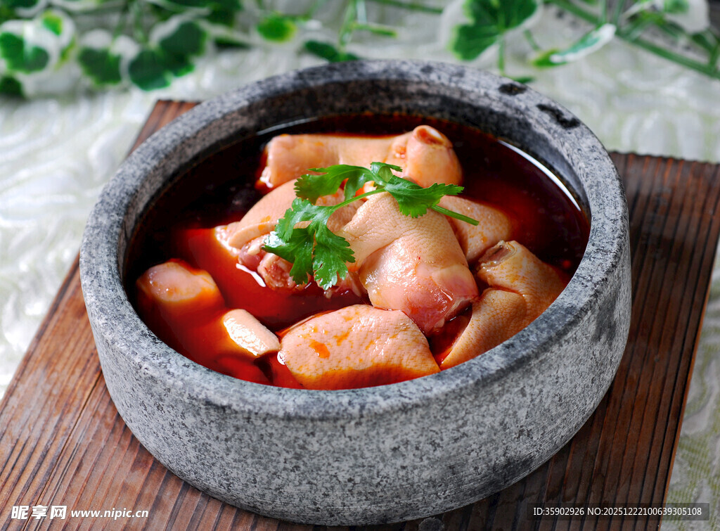 煲仔锅菜品大菜石锅香水蹄花