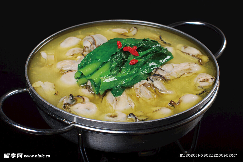 煲仔锅菜品海蛎蝗炖豆腐