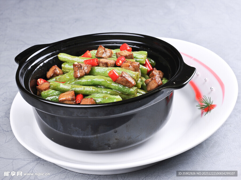 煲仔锅菜品红酒马来沙窝豆