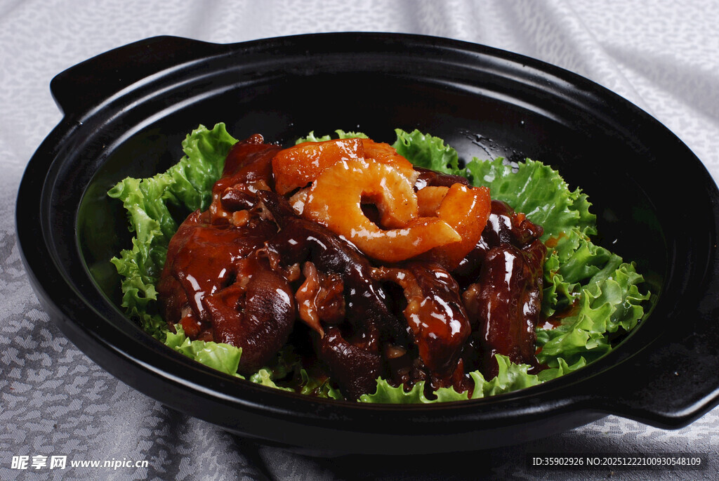 煲仔锅菜品红烧猪手烧婆参