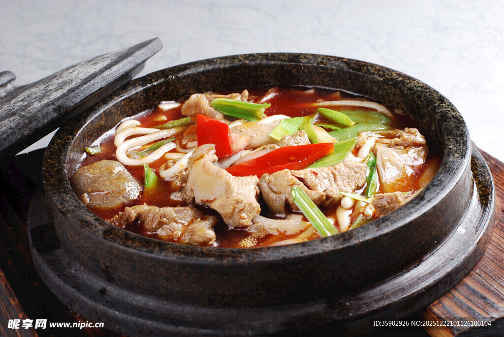 煲仔锅菜品口味羊肉锅