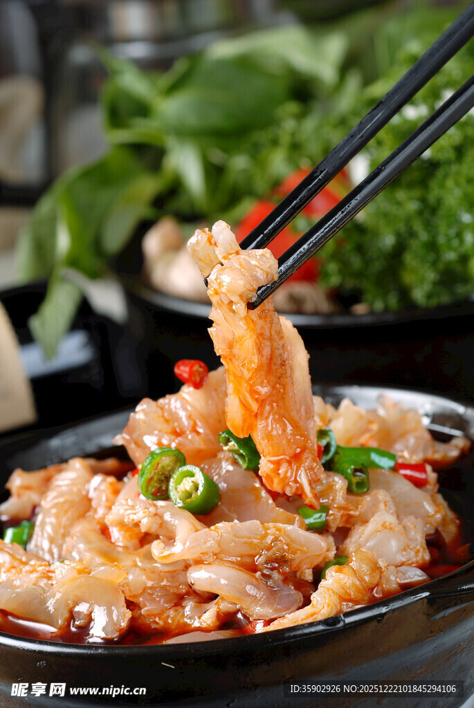 煲仔锅菜品牛筋煲