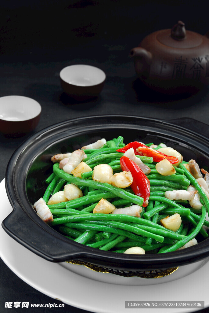 煲仔锅菜品砂锅焗豇豆