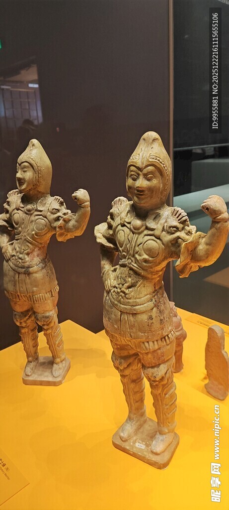 陕西西安古代青铜人像雕塑展示