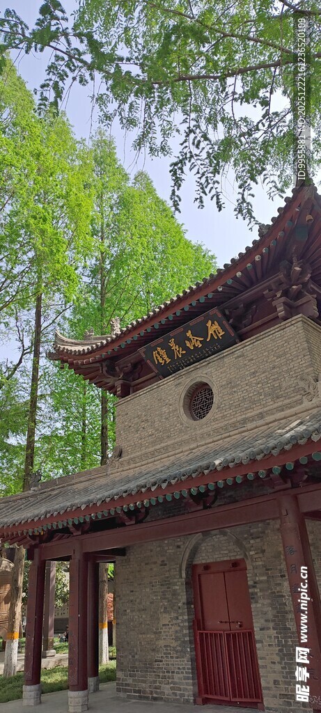 陕西西安中式古建筑山林间的一角