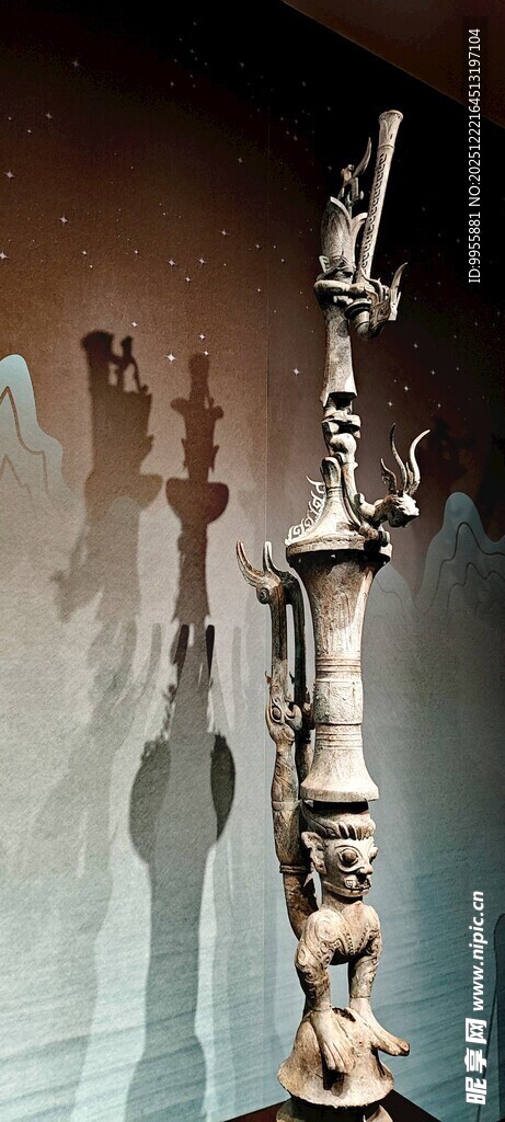 广东珠海中山古老木雕艺术品展示