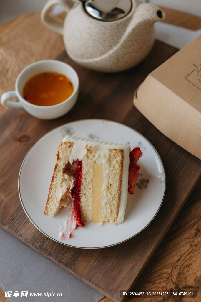 美味三明治搭配茶饮