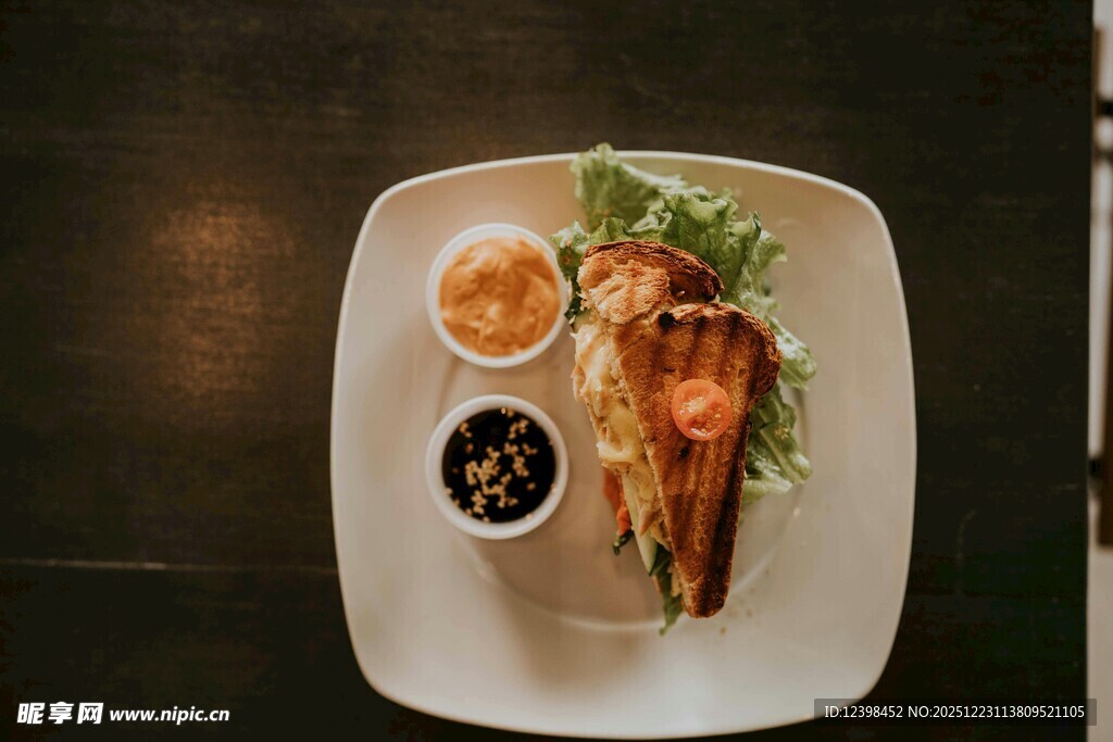 美味烤物配特色蘸料