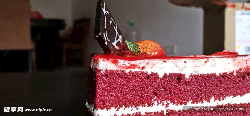 美味红丝绒蛋糕特写