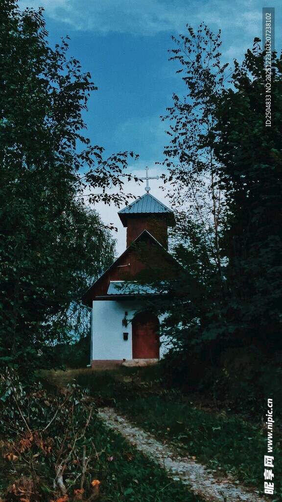 乡村小屋的静谧景致