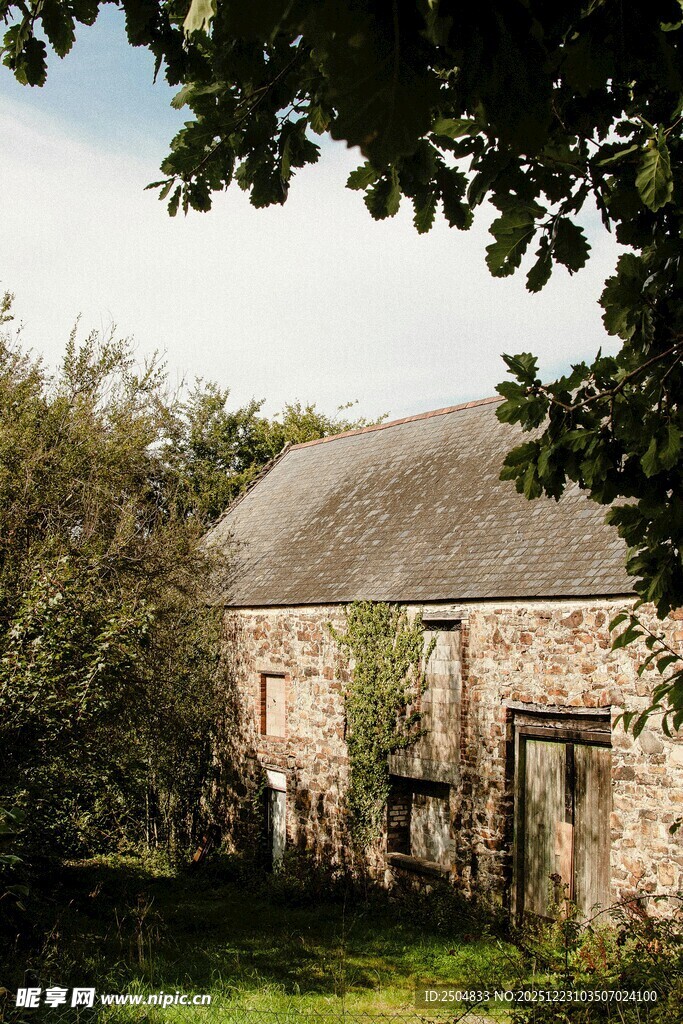 乡村石屋 静谧田园风光