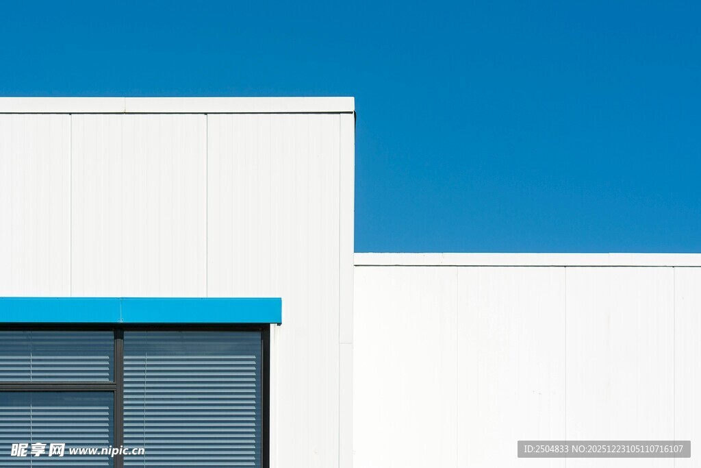 现代简约建筑外观一角