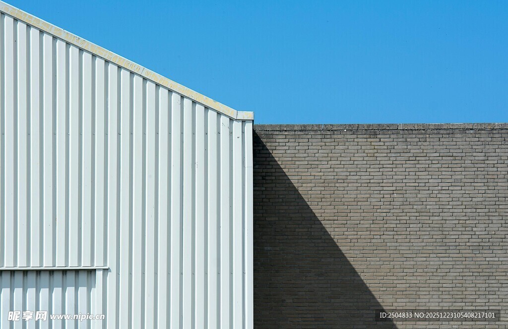 现代建筑外观一角