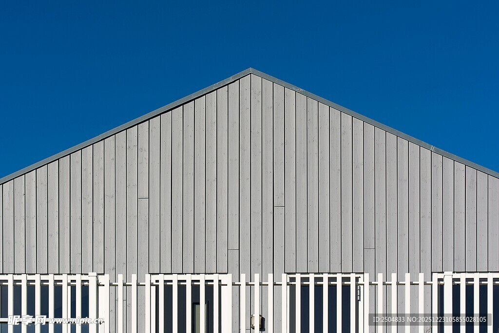 金属屋顶建筑外观