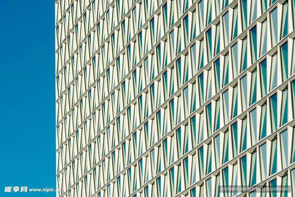 现代高楼外墙玻璃景观