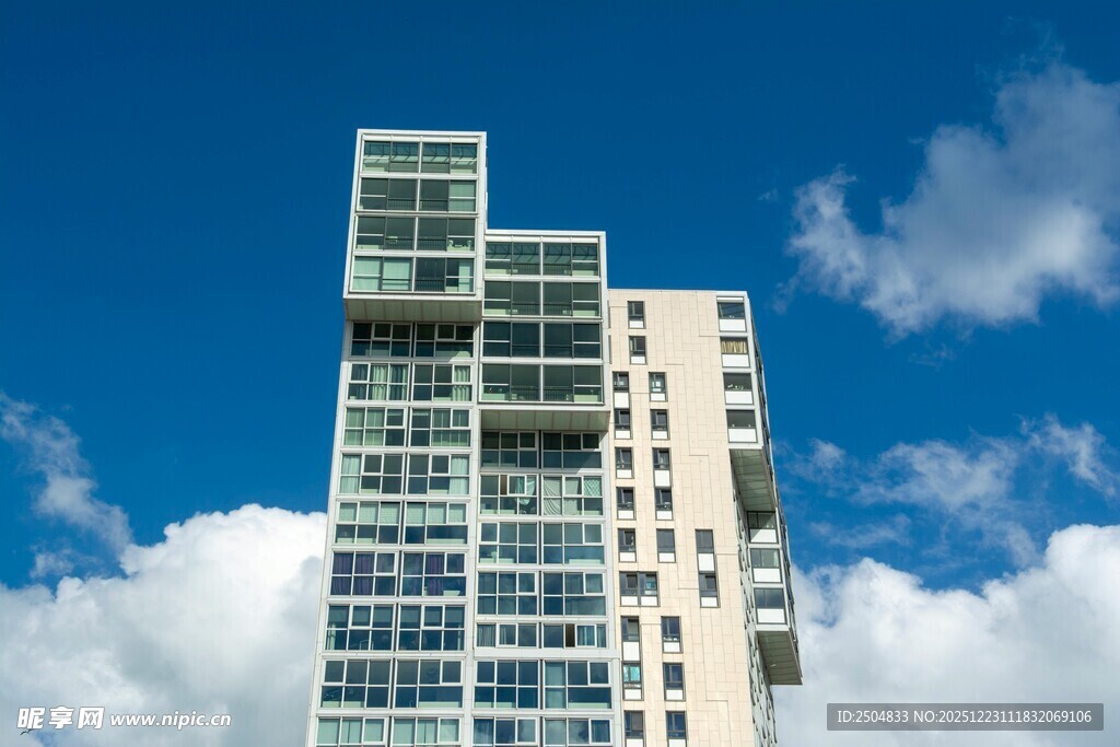 现代高层公寓建筑外观