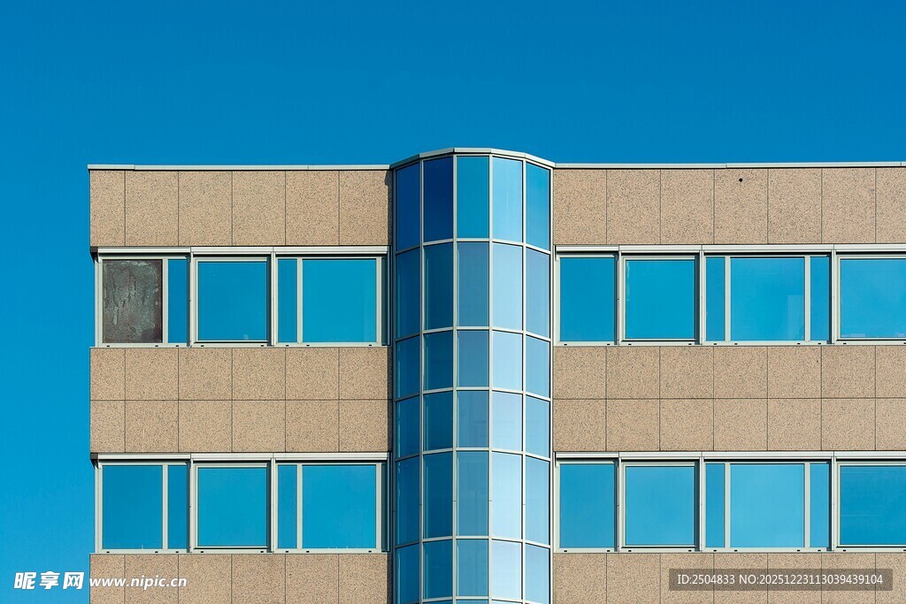 现代风格办公建筑外观