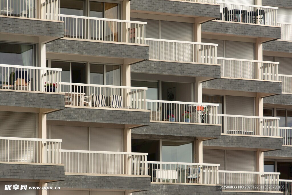 多层公寓建筑外观