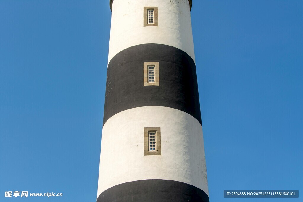 黑白条纹灯塔特写
