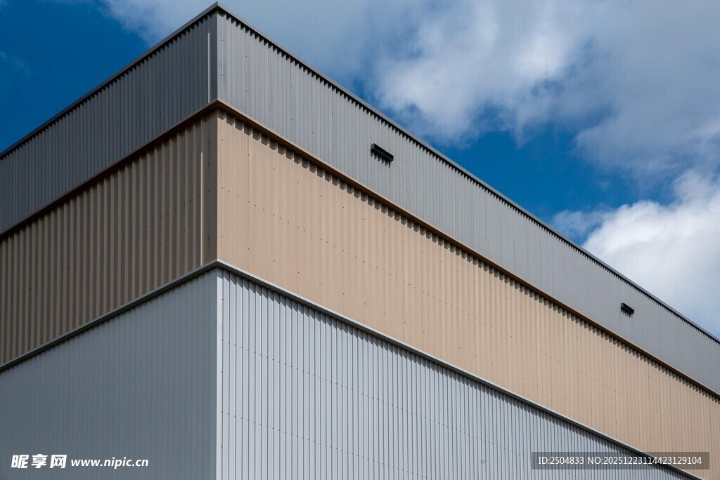 现代建筑外观一角