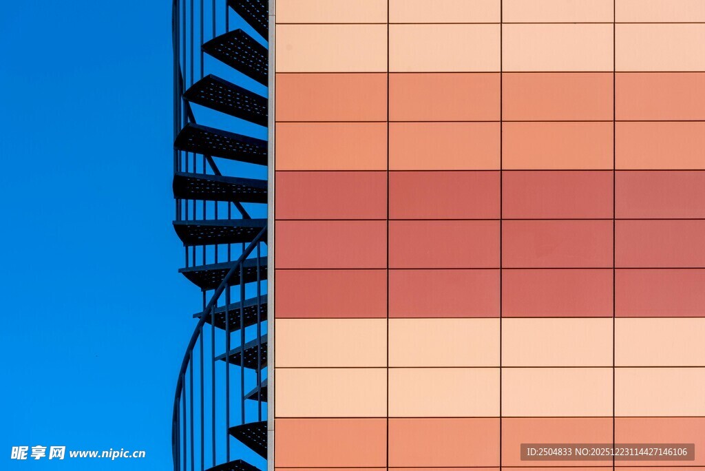 现代建筑外观独特视角